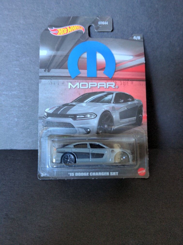 Hot Wheels Mopar '15 Dodge Charger SRT