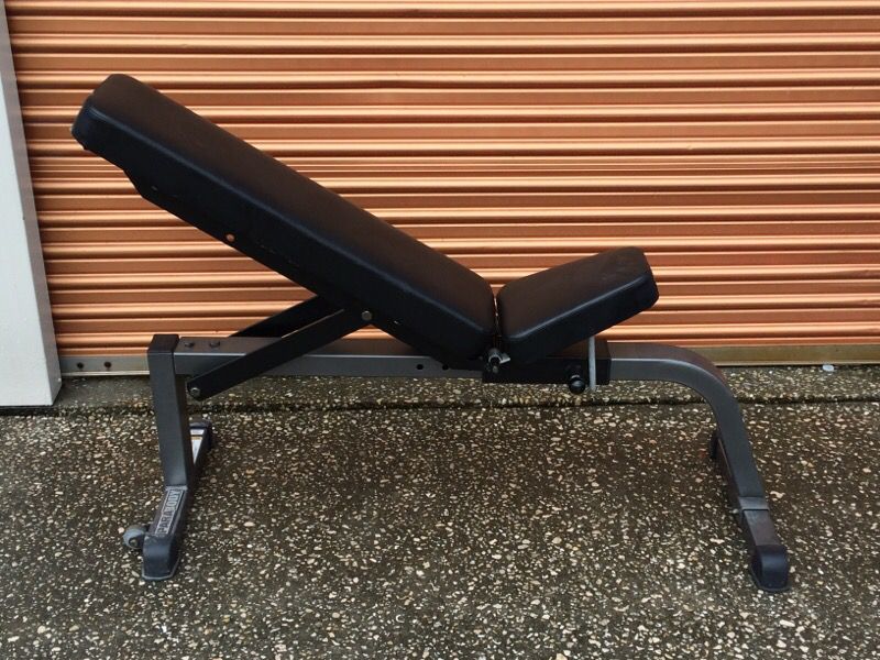 Parabody Commercial Adjustable Weight Bench 1000lb Rated! for Sale in ...
