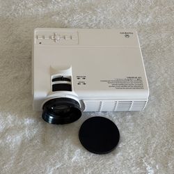 Vankyo Leisure 3 Mini Projector