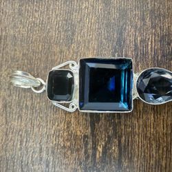 Natural Blue Sapphire Gemstone 925 Sterling Silver Pendant