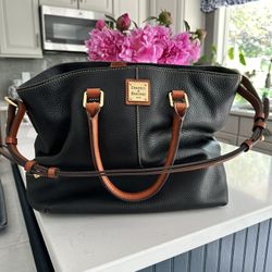Handbag Dooney &Bourke leather large handbag 