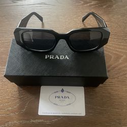 Prada Glasses - Lentes de Sol