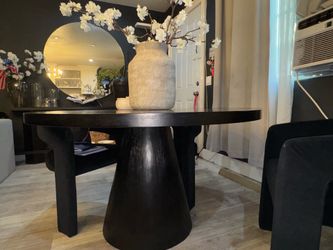 Black dining table