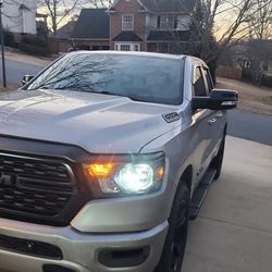 2022 Ram 1500 Big Horn Quad Cab 4X4 64 BOX
