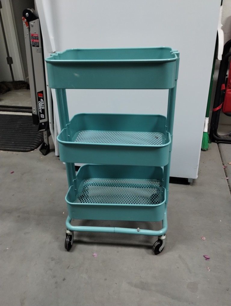 Solid Rolling Metal Cart Excellent Condition Cash Only Please