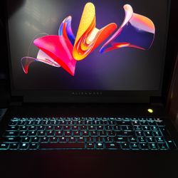 Alienware - m18 R2 18" 165Hz Gaming Laptop QHD - Intel Core 14th Gen i9 with 32GB RAM - NVIDIA GeForce RTX 4070 - 1TB SSD - Dark Metallic Moon