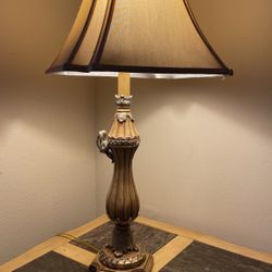 Lamps Set Of 2,And  Tablets Set Of 3