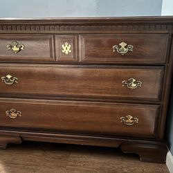 Wood Dresser 