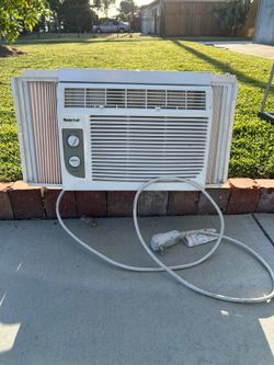 Aire acondicionado 5000btu$110