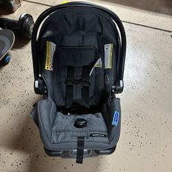 Infant car seat