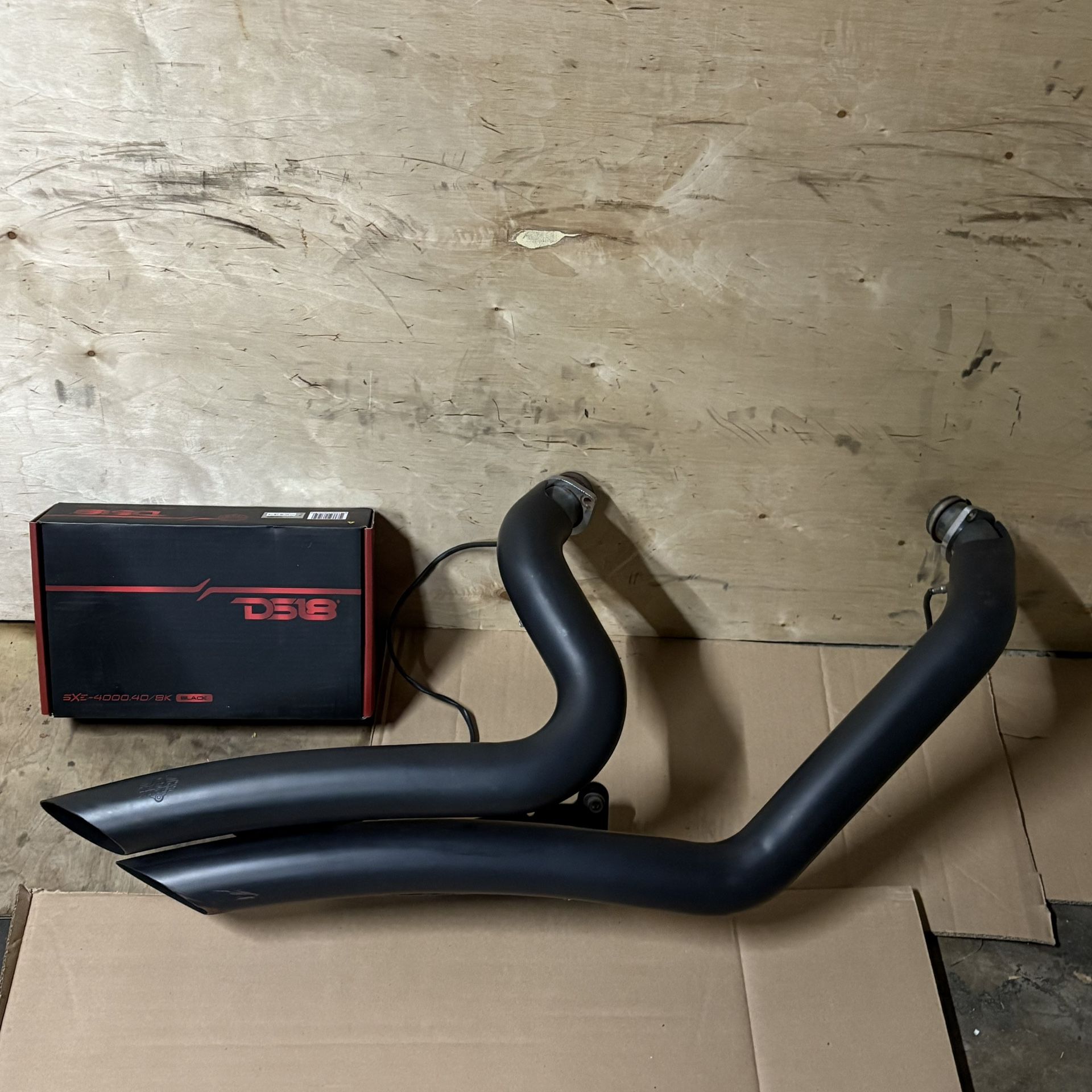 HARLEY SPORTSTER VANCE AND HINES PCX BIG RADIUS EXHAUST