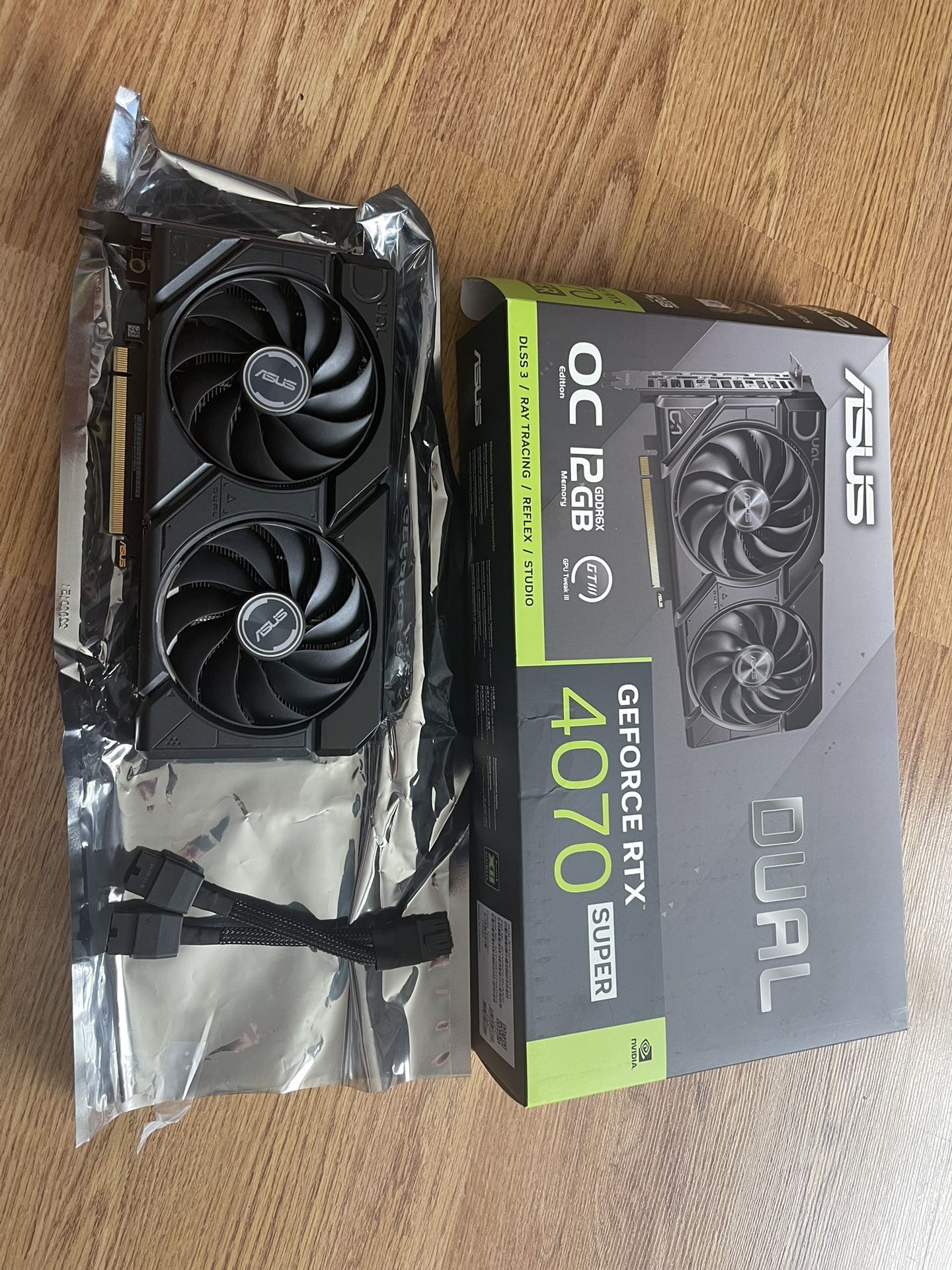 ASUS Dual GeForce RTX 4070 Super EVO OC Edition 12GB