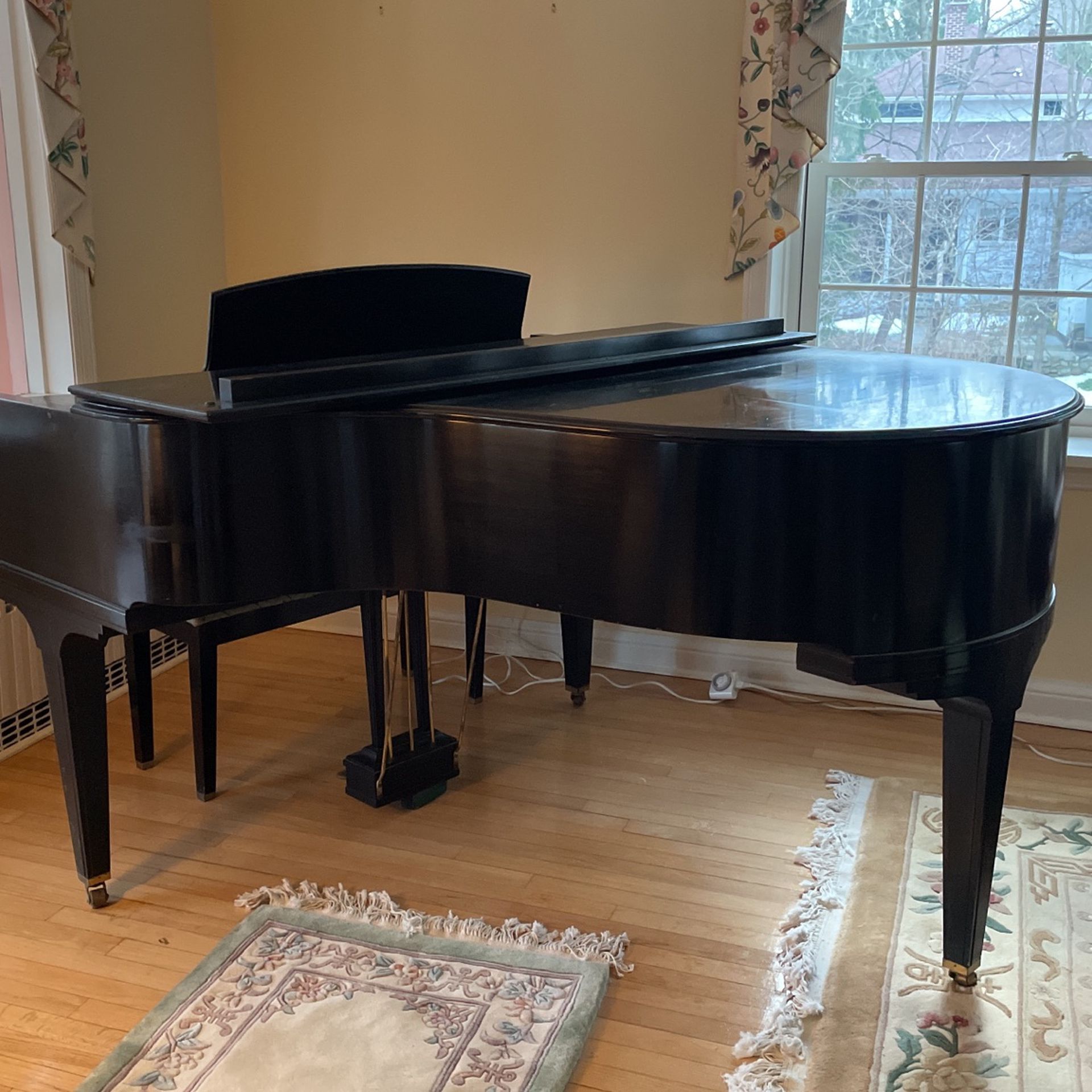 Non-Functioning Piano