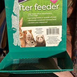 Ware Sifter Small Animal Feeder
