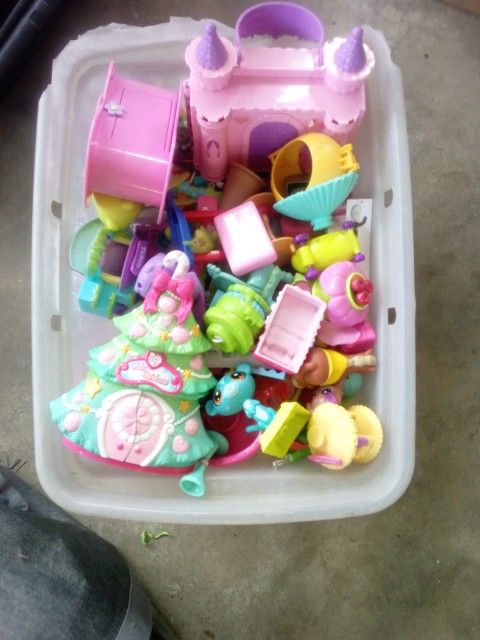 Girls Toys