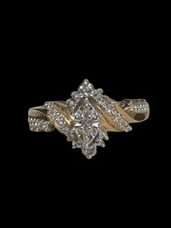 Ladies diamond ring #18901