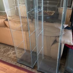 Display shelf