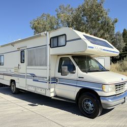 1993 Ford E-350 Tioga by Fleetwood 27’ Class C