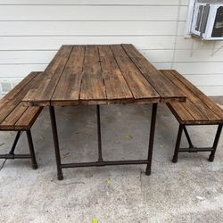 Dinning Table 