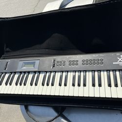 Korg x5 keyboard