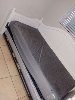 White Wood Headboard and Footboard Bed Frame