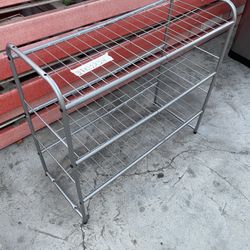 Excellent Condition Wire Shoes Rack