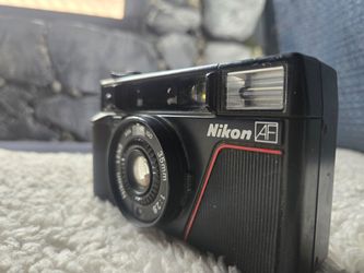 ​TESTED Nikon L35AF 35mm Point & Shoot Film Camera – 35mm f/2.8 Lens – FULLY WORKING