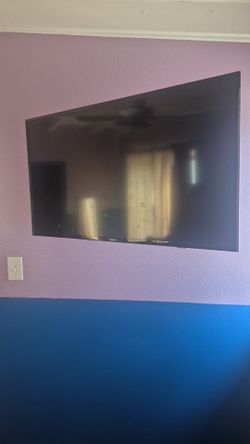Samsung smart 42" / bracket included