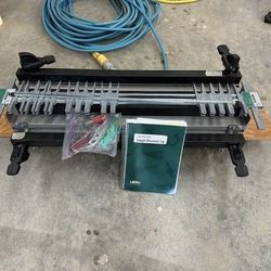 Leigh D4 Dovetail Jig + Bit + Manual – $200 (Rainier, WA)