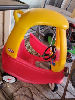 Little Tikes Red Cozy Coupe Toy Car