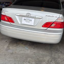 2003 Toyota Avalon XL