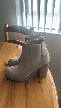 6.5 Womens Khaki Suede Ankle Boots - Soda