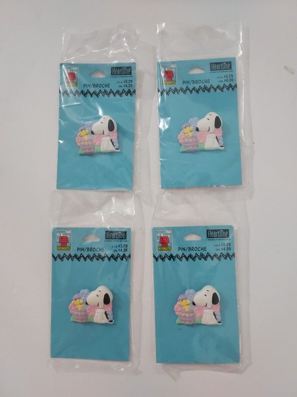 Vintage Snoopy Easter Pins - Brooch