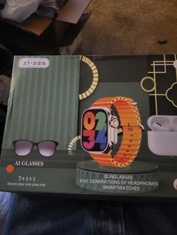 New In Box Ai Set Watch Glasses And Ear Buds 
