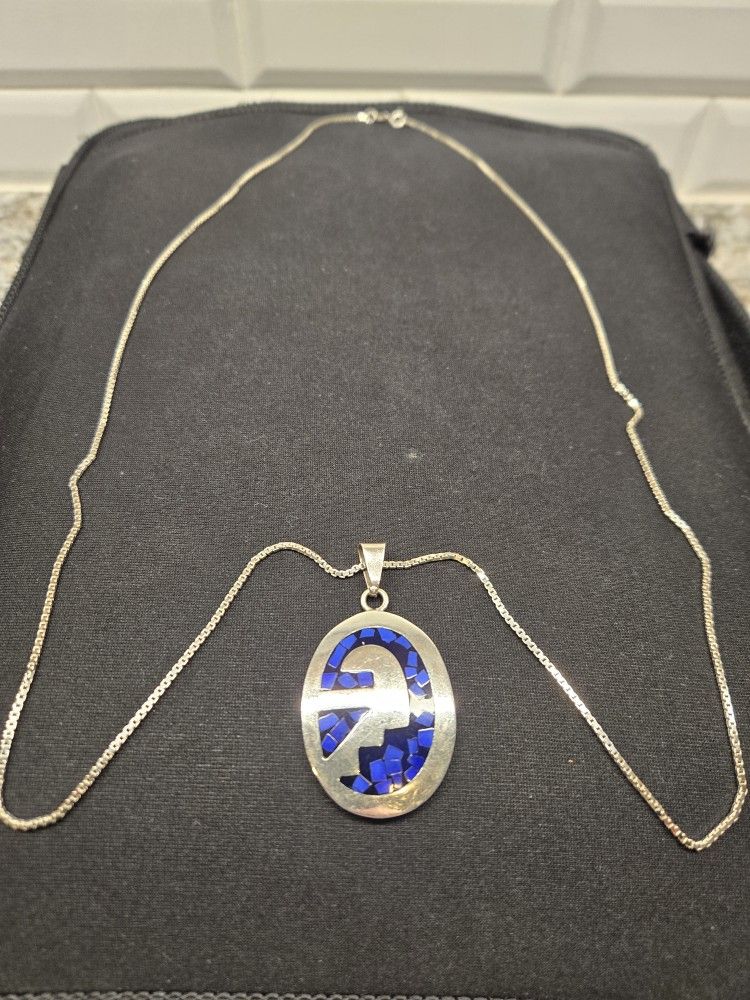 925 Sterling Silver Pendant With Blue Agate Stone Inlay
