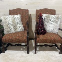 Set Of 2 Large Armchairs 