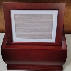 Human Or Pet Urn For Cremation Remains. New/Never Used.