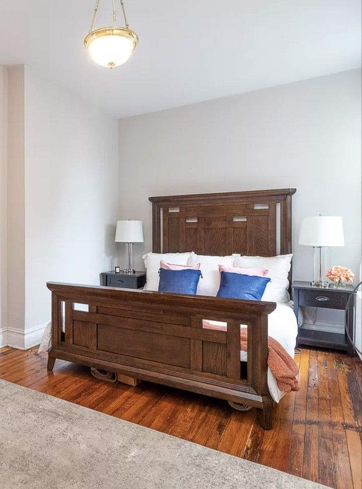 Acorn Hill Bedroom Set