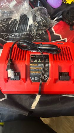 Milwaukee M18 Dual Bay Rapid Charger