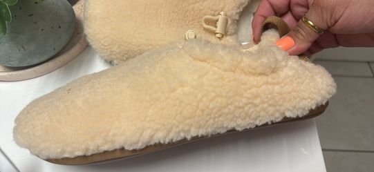 Ugg