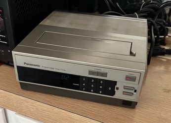 Vintage Panasonic programmable tuner/timer