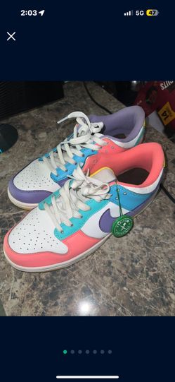 Nike Dunks ‘Easter’