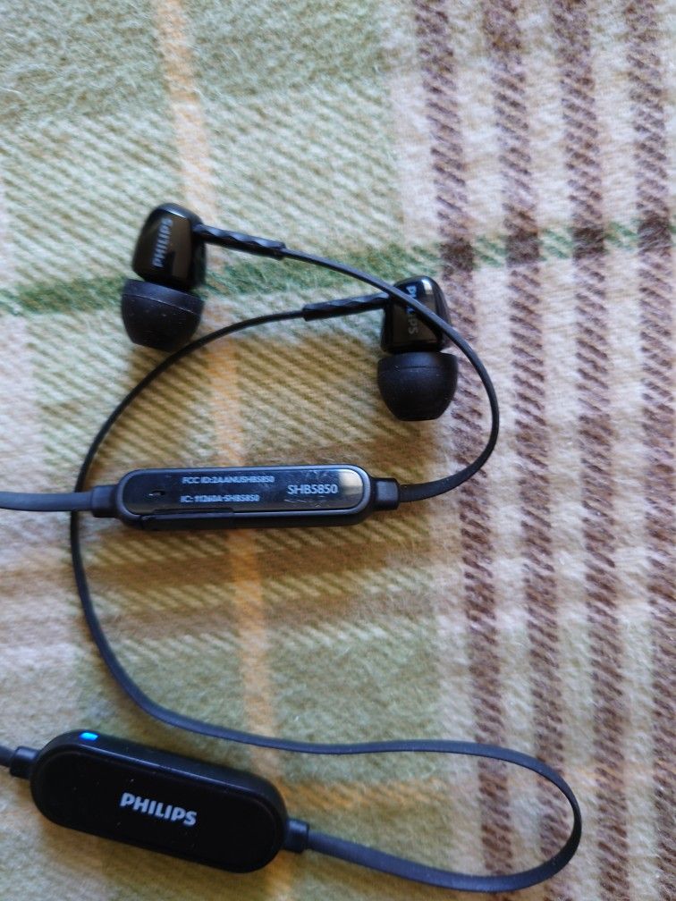 Philips SHB5850BK/27 Wireless Bluetooth Headphones, Black