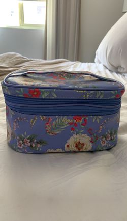 Yumi Kim make up bag