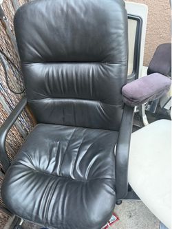 Sillas de oficina $10