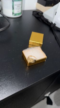 Brand new 10k gold nugget ring
