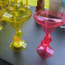 Hawaiian Cups
