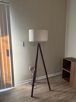 Tripod Floor Lamp with Linen Shade