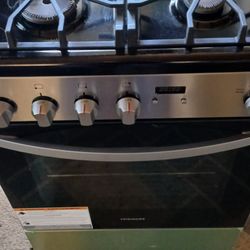 Frigidaire 24" Gas Stove New-Never Used