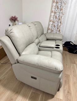 Ashley Dahlmoore Power Reclining Leather Loveseat with Console